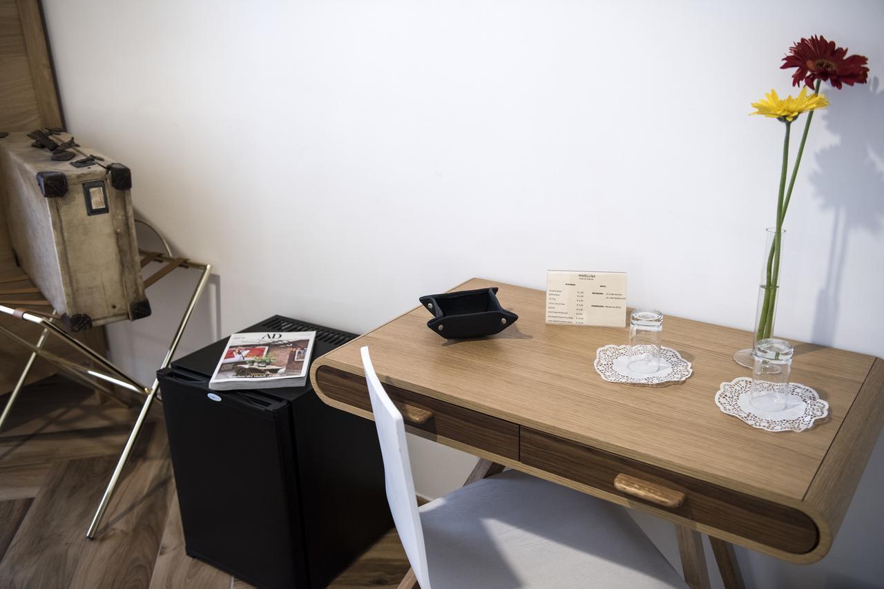 Mareluna Suite De Charme Naples Extérieur photo