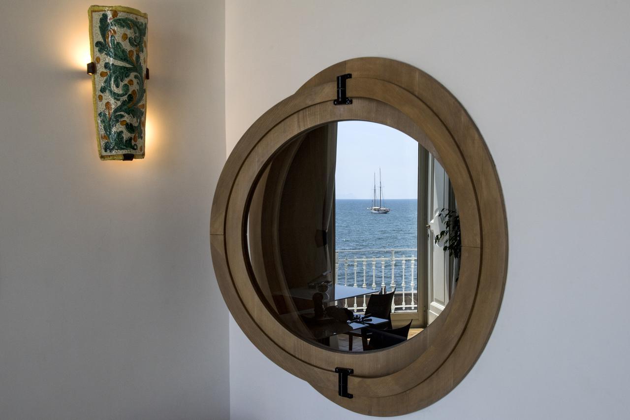 Mareluna Suite De Charme Naples Extérieur photo